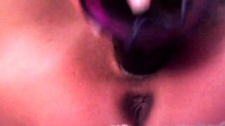 Alice Amateur Blonde Toys Masturbation