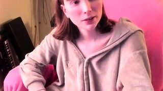 Brunette Solo Webcam Masturbation