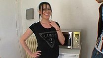 Fuck in the kitchen with a stranger ! French amateur