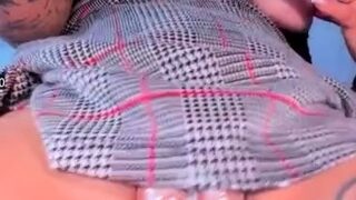 This large amateur cam girl has some very big boobs